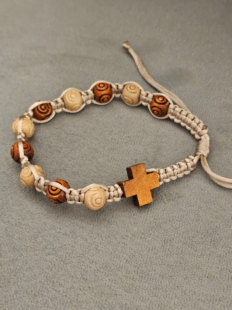 Cross Bracelets Adjustable Beige Rope Bracelet with Olive Wood Beads, Unisex Jewelry for Faith and Style Gift - Image 2