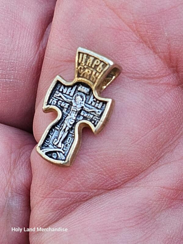 Elegant 925 Silver and Gold Cross Pendant | Hand-Engraved Design