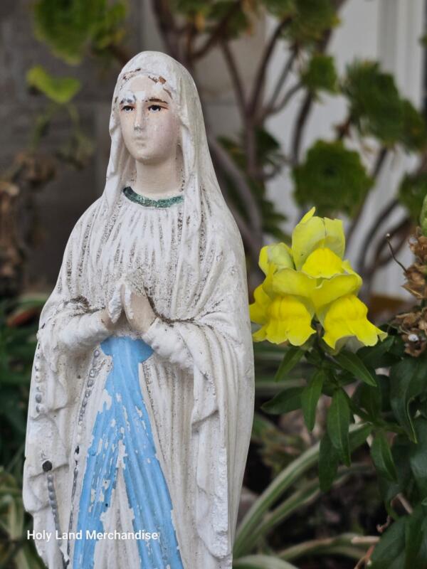 Vintage Virgin Mary Statue – Weathered Outdoor Madonna Figurine - Image 4